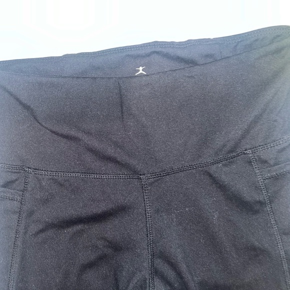 Danskin High Rise 7/8 leggings w/ bonded deep side pockets - Picture 14 of 15